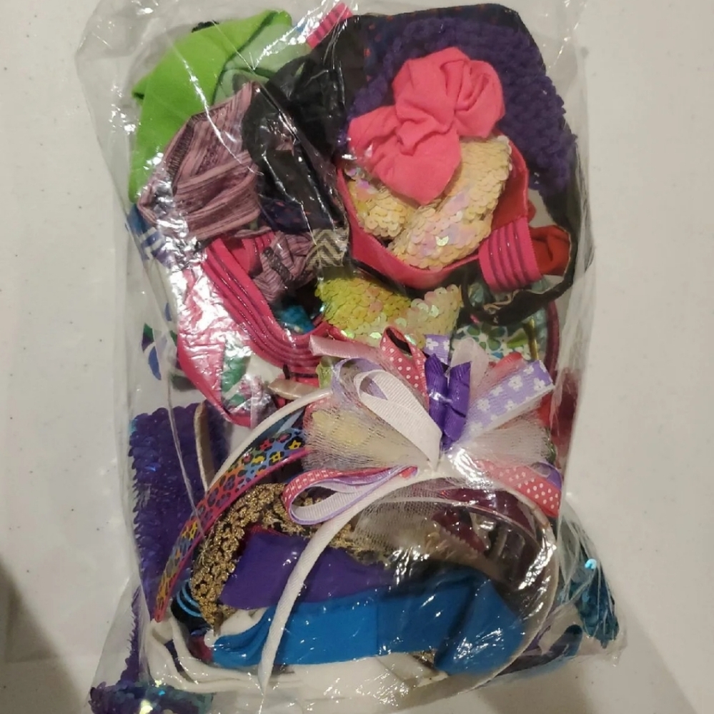 Girls' hair accessories